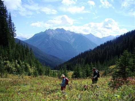 The Top 10 Most Beautiful Hiking Trails Around The World